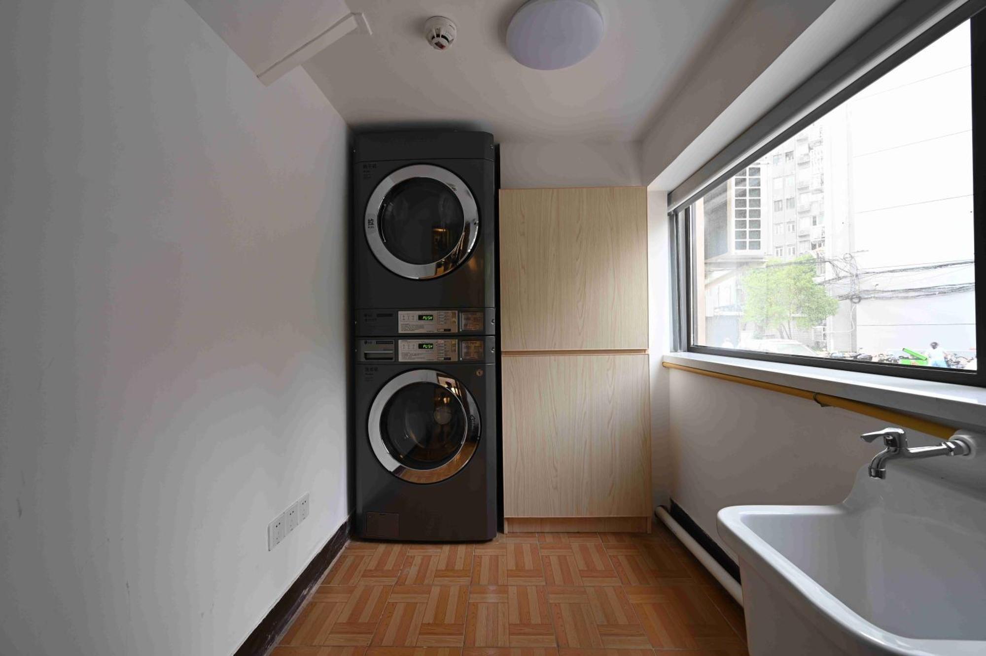 Hotel Hanting Express Lujiazui Fushan Road Branch 2*