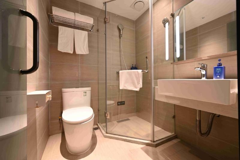 Hanting Express Lujiazui Fushan Road Branch 2*