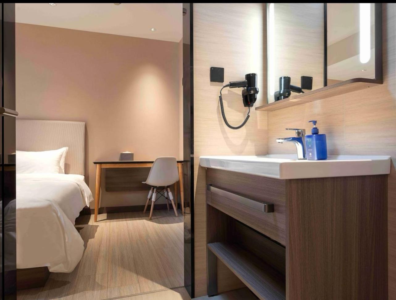 Hotel Hanting Express Lujiazui Fushan Road Branch Shanghai