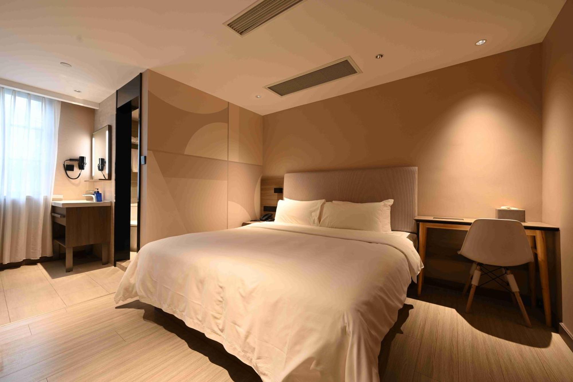 Hanting Express Lujiazui Fushan Road Branch Shanghai